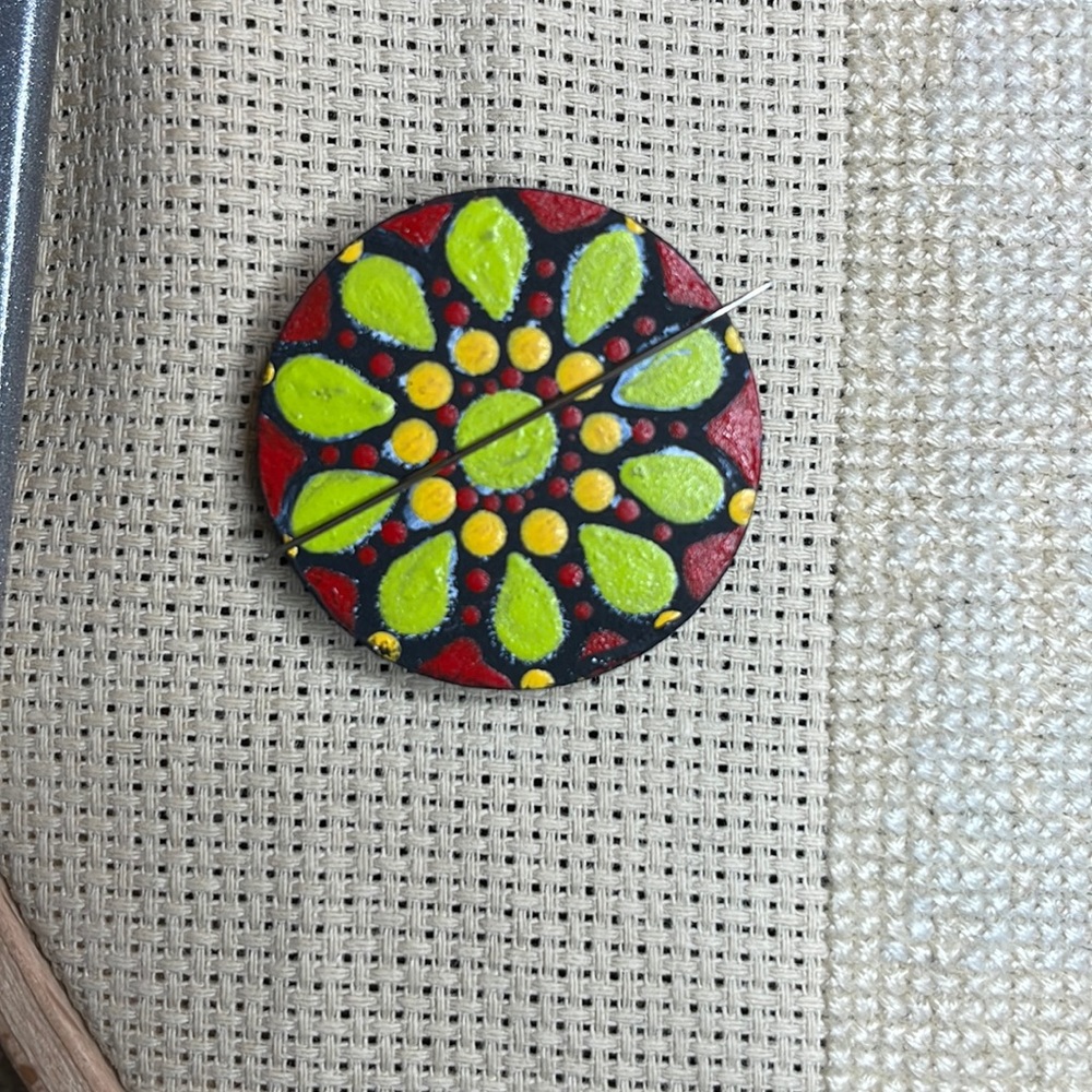 MAGNET/ Needle Minder Hand Painted Wooden MANDALA for Cross Stitch, Embroidery
